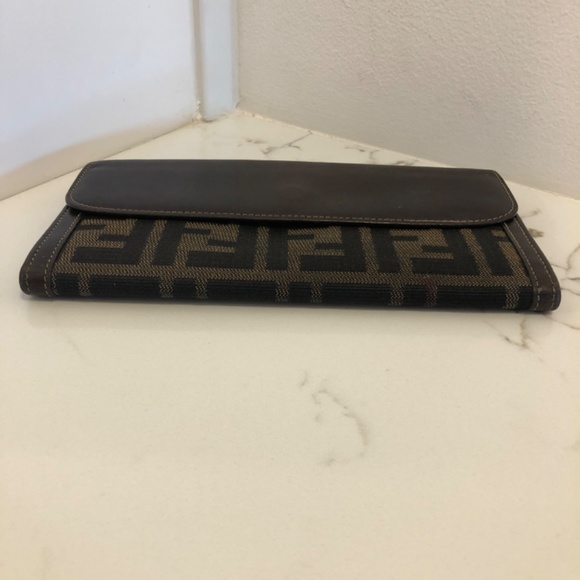 Vintage Fendi Brown and Black Wallet - Picture 3 of 8